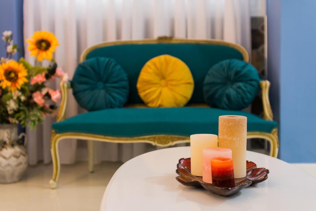 Wonderful Renovated Apartment With Private Patio Athene Buitenkant foto
